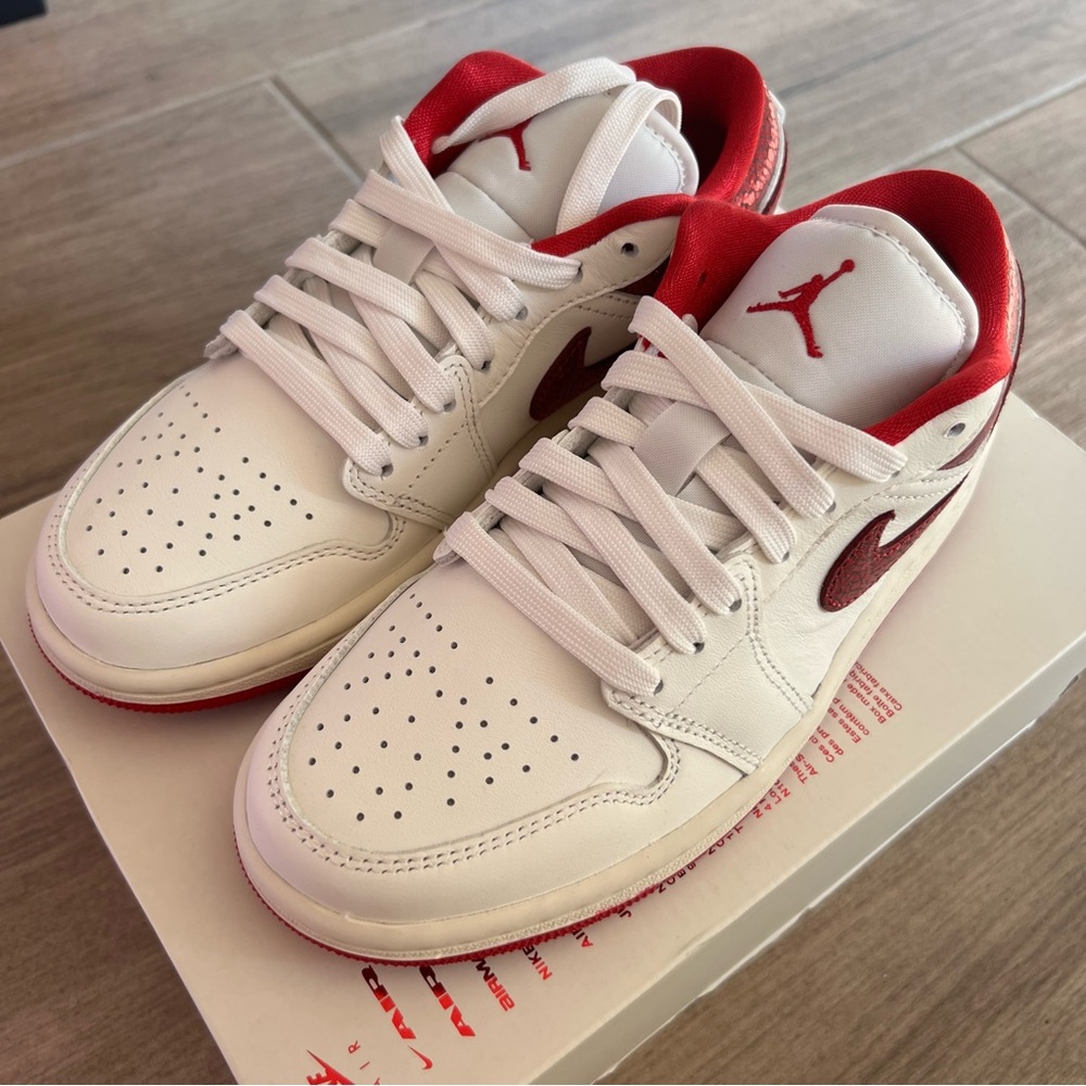 Air Jordan AJ 1 Low SE ( box without lid )